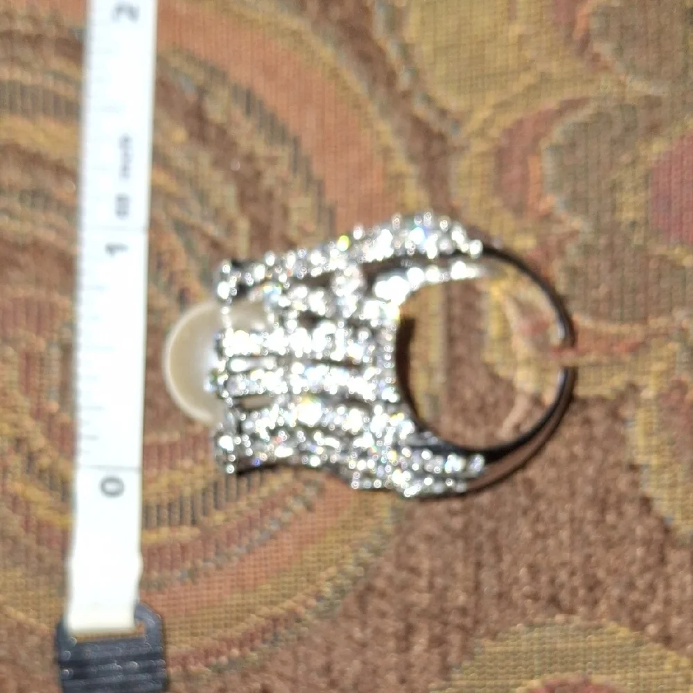 Elegant Silver Pearl Ring
